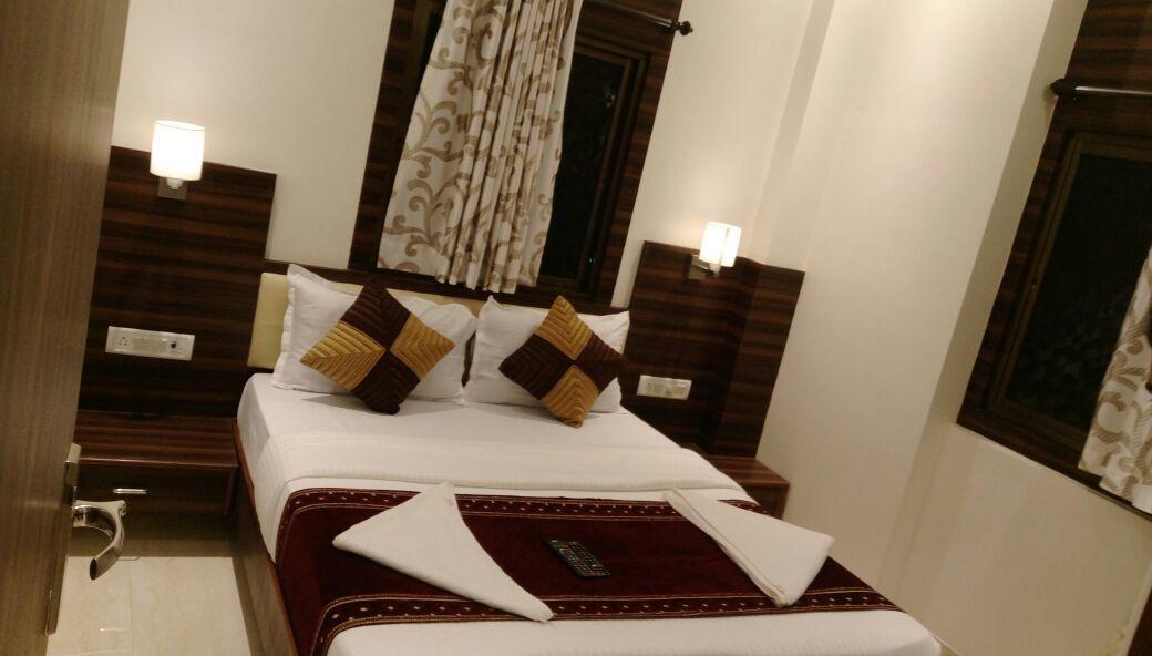 Hotel Golden City Mumbai  Buitenkant foto