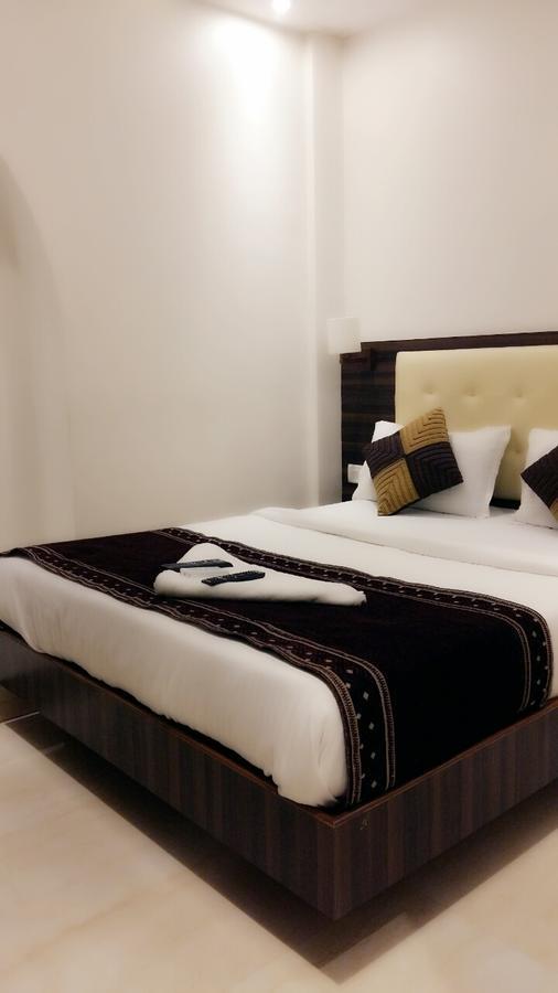 Hotel Golden City Mumbai  Buitenkant foto